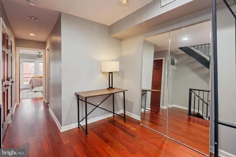 Entry Way - 1345 Jackson St, Baltimore, MD 21230 photo 3 of 6