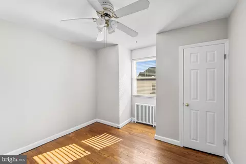 Bedroom - 5830 Jonquil Ave, Baltimore, MD 21215 photo 4 of 7