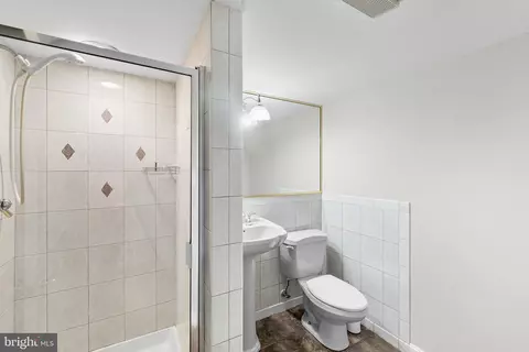 Bath - 5830 Jonquil Ave, Baltimore, MD 21215 photo 2 of 2