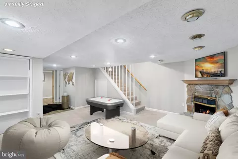Living - 5830 Jonquil Ave, Baltimore, MD 21215 photo 5 of 6