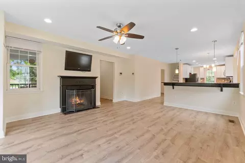 Living - 3203 Hamilton Ave, Baltimore, MD 21214 photo 1 of 3