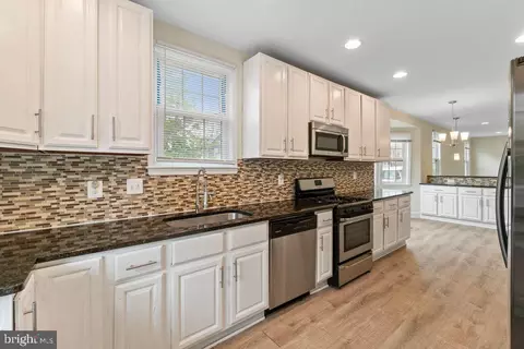 Kitchen - 3203 Hamilton Ave, Baltimore, MD 21214 photo 1 of 2