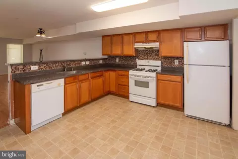 3553 6th St, Brooklyn, MD 21225 photo 7