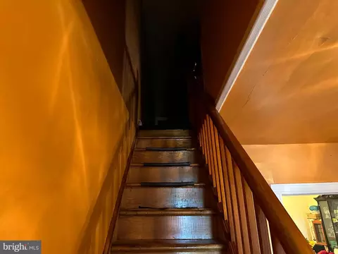 Entry Way - 2811 Brendan Ave, Baltimore, MD 21213 photo 3 of 3
