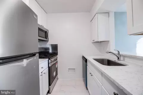 Kitchen - 525 Beaumont Ave, Baltimore, MD 21212 photo 1 of 3