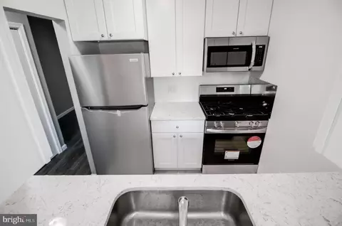 Kitchen - 525 Beaumont Ave, Baltimore, MD 21212 photo 2 of 3