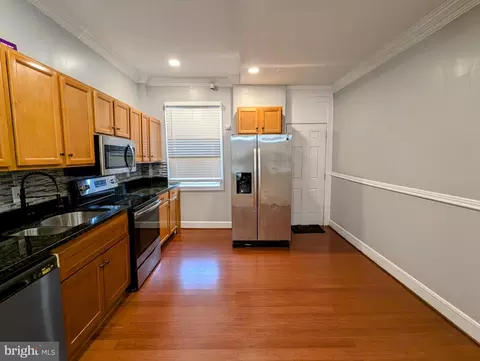 Entry Way - 2688 Dulany St, Baltimore, MD 21223 photo 2 of 6