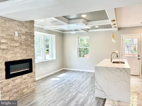 Living - 1312 Walker Ave, Baltimore, MD 21239 photo 4 of 9