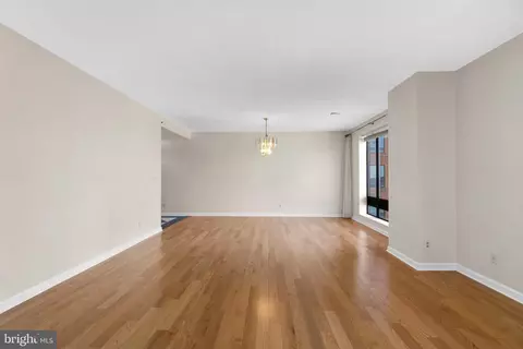 Living - 10 Lee E #1402, Baltimore, MD 21202 photo 4 of 7