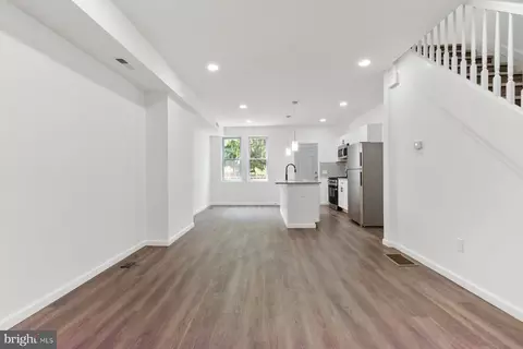 831 Pontiac Ave, Brooklyn, MD 21225