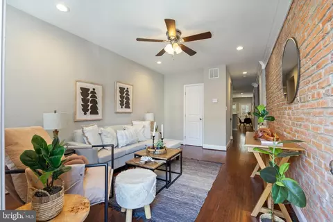 Entry Way - 125 Randall St, Baltimore, MD 21230 photo 1 of 6