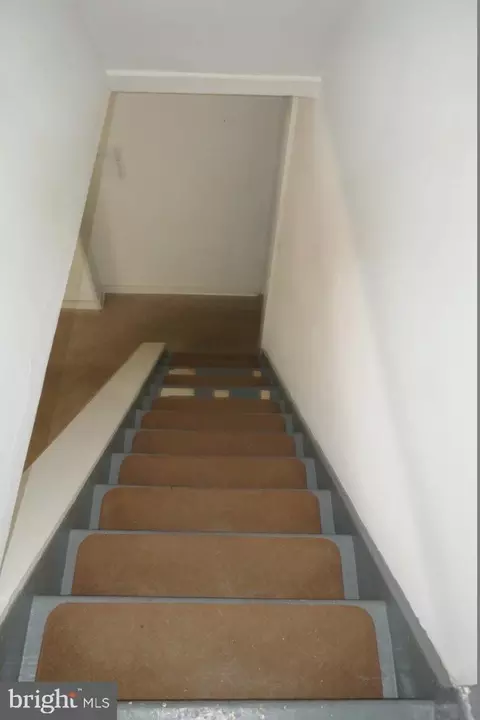 Entry Way - 802 Berry St, Baltimore, MD 21211 photo 5 of 5