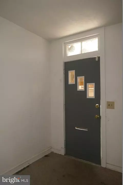 Entry Way - 802 Berry St, Baltimore, MD 21211 photo 1 of 5
