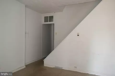 Entry Way - 802 Berry St, Baltimore, MD 21211 photo 2 of 5