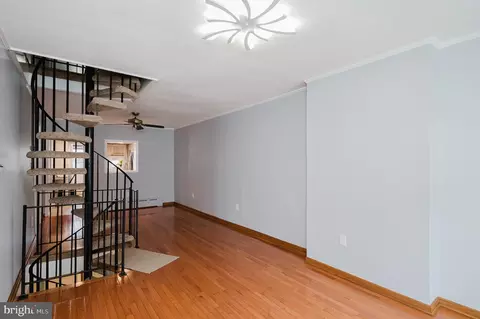 Living - 1411 Andre St, Baltimore, MD 21230 photo 2 of 3