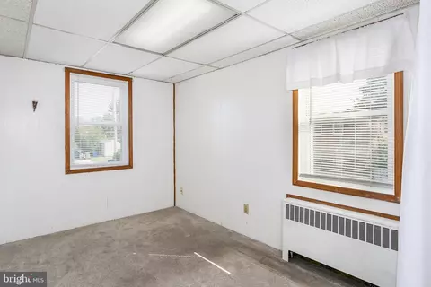 Bedroom - 3500 Greenvale Rd, Baltimore, MD 21229 photo 1 of 2