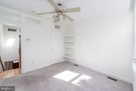 Bedroom - 522 S Milton Ave, Baltimore, MD 21224 photo 2 of 3