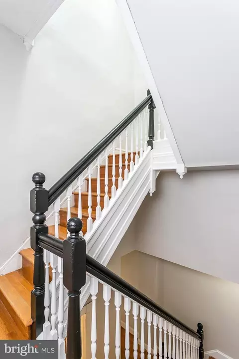 Entry Way - 204 E Chase St, Baltimore, MD 21202 photo 3 of 3