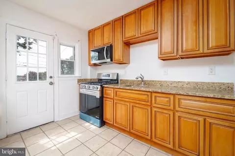 503 Queensgate Rd, Baltimore, MD 21229 photo 17