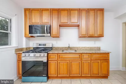 503 Queensgate Rd, Baltimore, MD 21229 photo 14