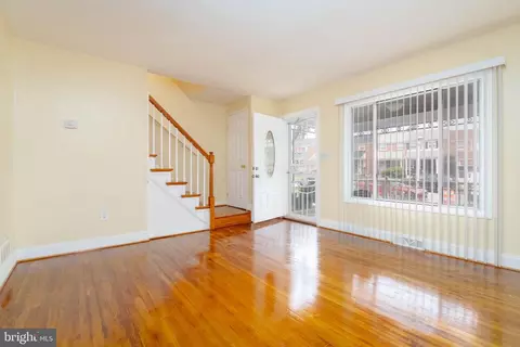 503 Queensgate Rd, Baltimore, MD 21229 photo 7