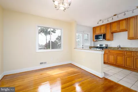 503 Queensgate Rd, Baltimore, MD 21229 photo 12