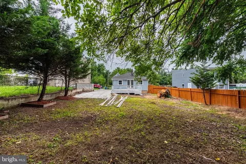 Exterior - 2613 Foerster Ave, Baltimore, MD 21230 photo 3 of 5