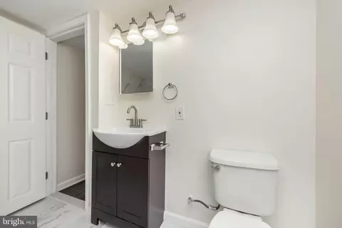 Bath - 2613 Foerster Ave, Baltimore, MD 21230 photo 1 of 3