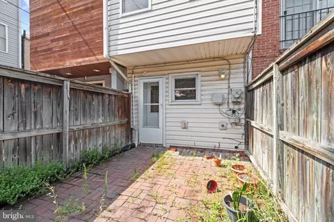 Exterior - 403 Grindall St, Baltimore, MD 21230 photo 4 of 4