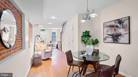 Entry Way - 403 Grindall St, Baltimore, MD 21230 photo 5 of 7