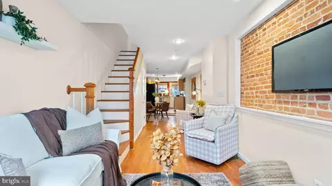 Entry Way - 403 Grindall St, Baltimore, MD 21230 photo 3 of 7