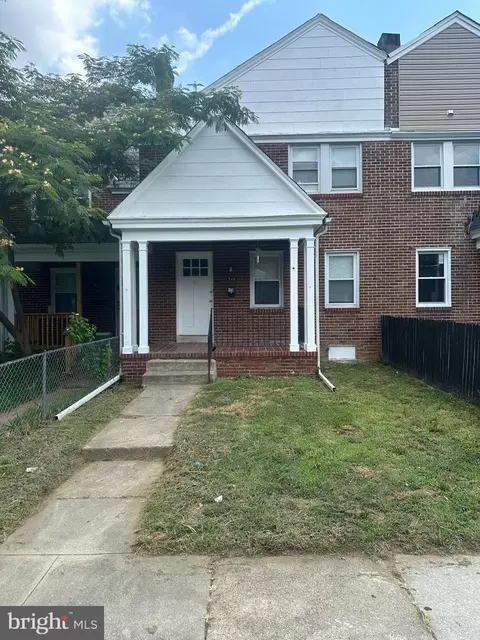 729 Mount Holly St, Baltimore, MD 21229