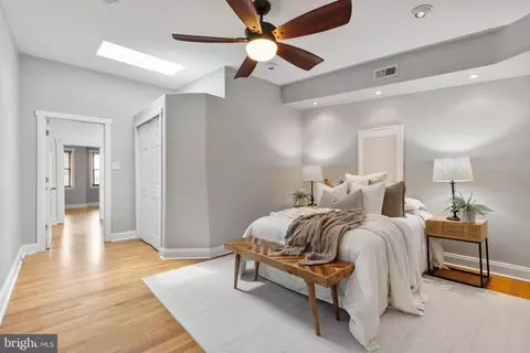 Bedroom - 1116 E Fort Ave, Baltimore, MD 21230 photo 3 of 3