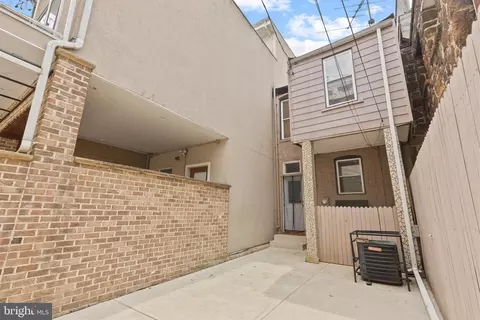 Exterior - 1116 E Fort Ave, Baltimore, MD 21230 photo 7 of 9