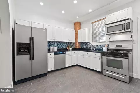 Kitchen - 1116 E Fort Ave, Baltimore, MD 21230 photo 2 of 2