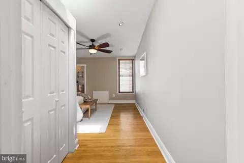 Entry Way - 1116 E Fort Ave, Baltimore, MD 21230 photo 8 of 9