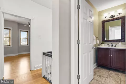 Entry Way - 1116 E Fort Ave, Baltimore, MD 21230 photo 9 of 9