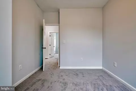 Entry Way - 4007 Fairfax Rd, Baltimore, MD 21216 photo 1 of 3