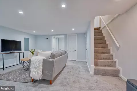 Entry Way - 4007 Fairfax Rd, Baltimore, MD 21216 photo 3 of 3