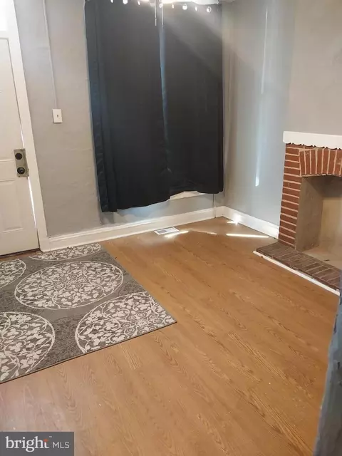 Entry Way - 2245 Sidney Ave, Baltimore, MD 21230 photo 1 of 6