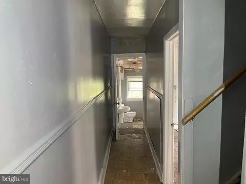 Entry Way - 509 Bloom St, Baltimore, MD 21217 photo 2 of 6