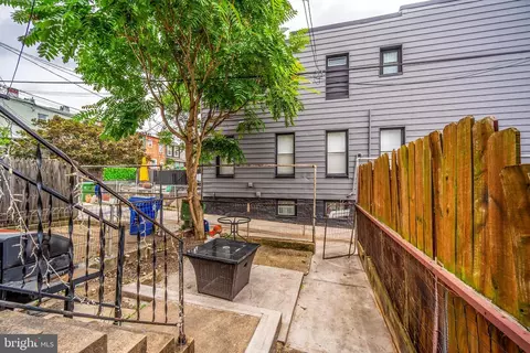 Exterior - 517 W 28th St, Baltimore, MD 21211 photo 4 of 5