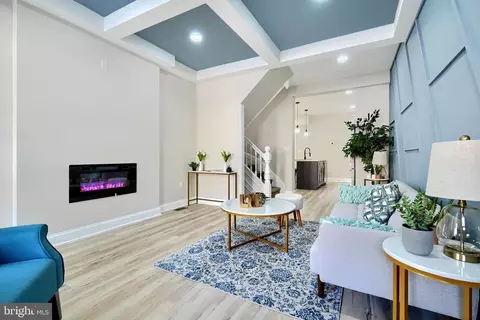 2430 Barclay St, Baltimore, MD 21218