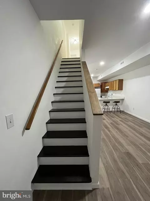 Entry Way - 1902 Walbrook Ave, Baltimore, MD 21217 photo 4 of 7