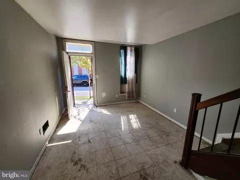 Living - 1830 Hope St, Baltimore, MD 21202 photo 2 of 2