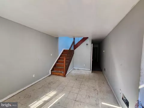 Living - 1830 Hope St, Baltimore, MD 21202 photo 1 of 2