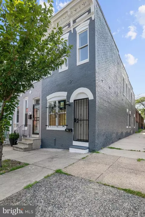 549 Bloom St, Baltimore, MD 21217