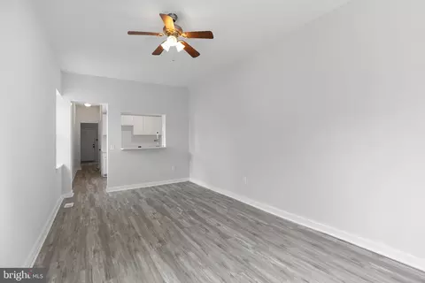 549 Bloom St, Baltimore, MD 21217 photo 9