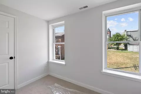 549 Bloom St, Baltimore, MD 21217 photo 13