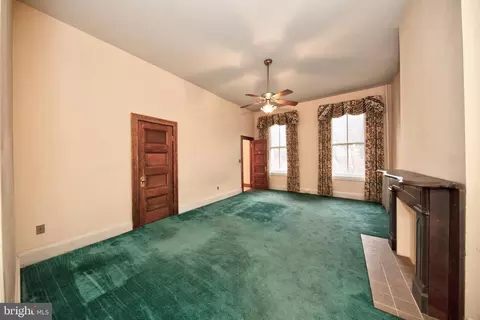 Bedroom - 2522 Madison Ave, Baltimore, MD 21217 photo 1 of 4